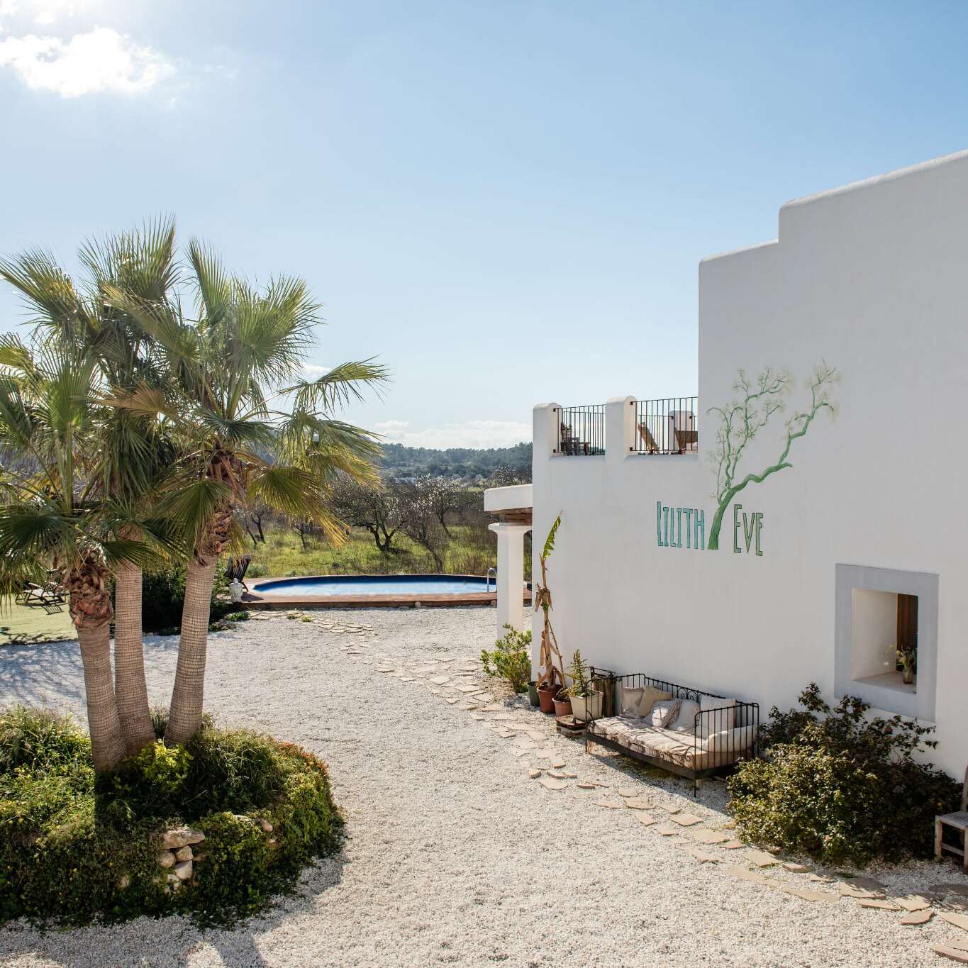 a8d38eb8-e0dc-4247-a9fc-461c71741de3